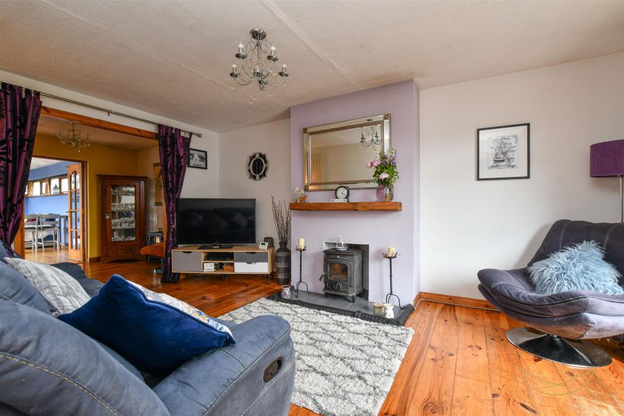 2 Collinview Drive