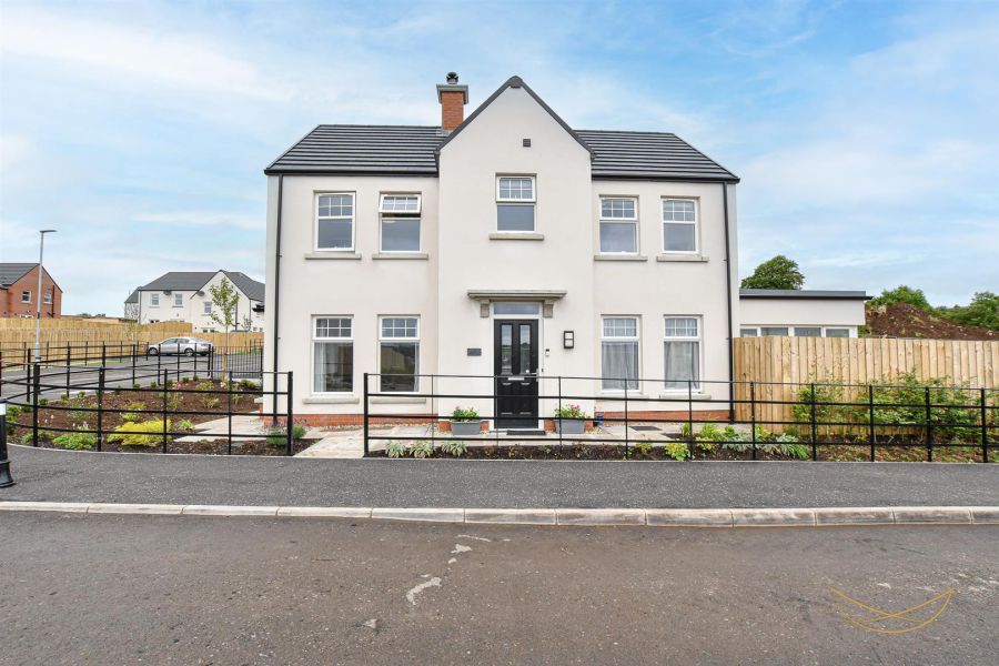 6 Rushfield Drive