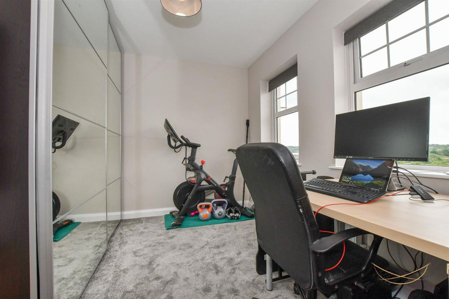 6 Rushfield Drive
