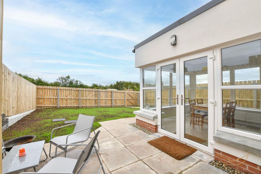 6 Rushfield Drive