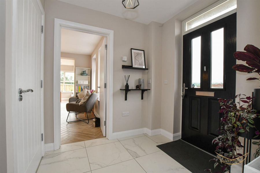6 Rushfield Drive