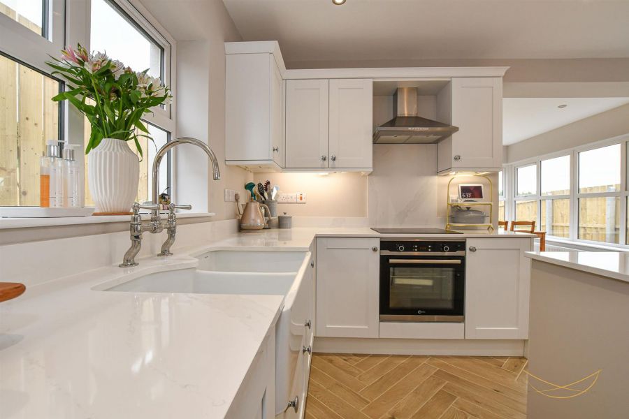 6 Rushfield Drive