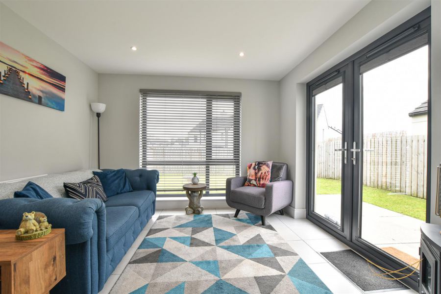 4 Oakwood Avenue