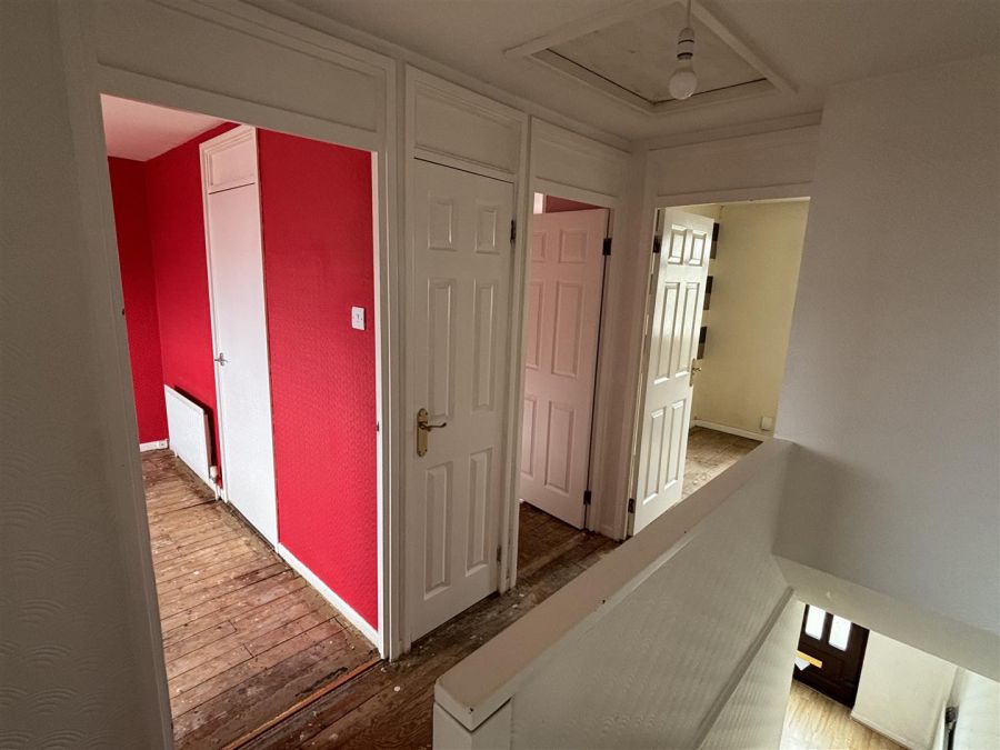 8 Lacken Gardens