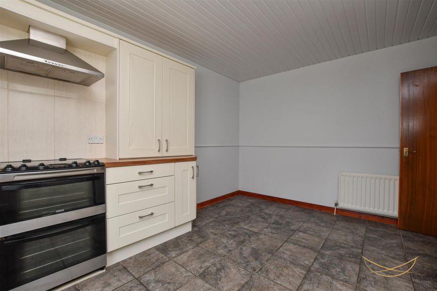 5 Abercorn Court