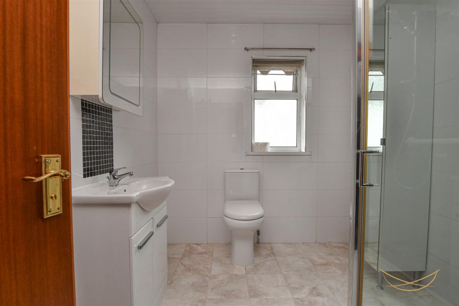 5 Abercorn Court