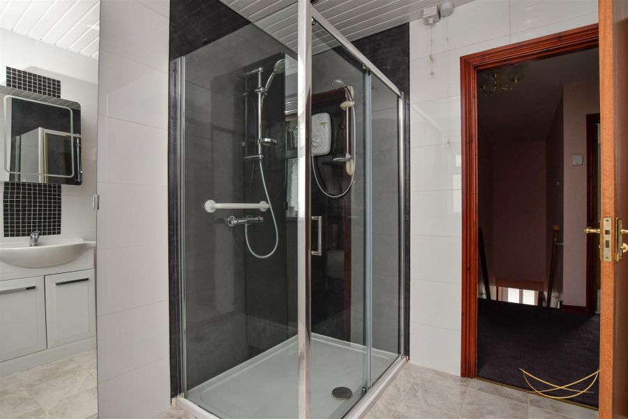 5 Abercorn Court