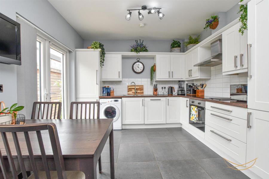 11 Blackrock Commons