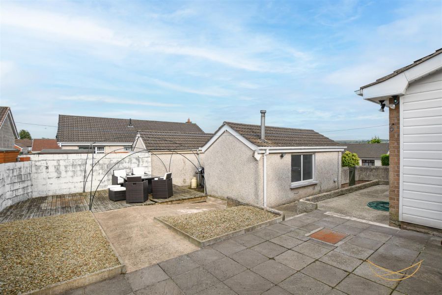 20 Rathmena Drive