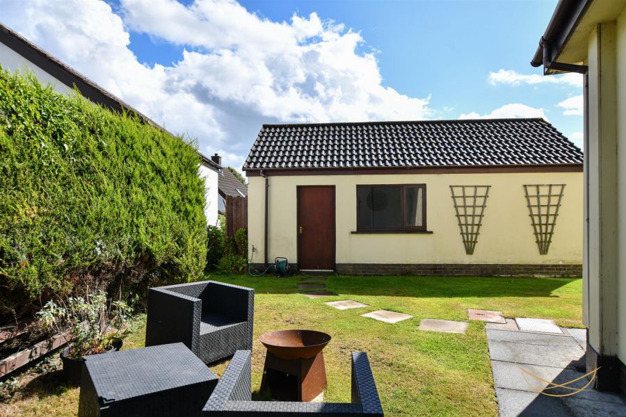 2 Copperwood Way