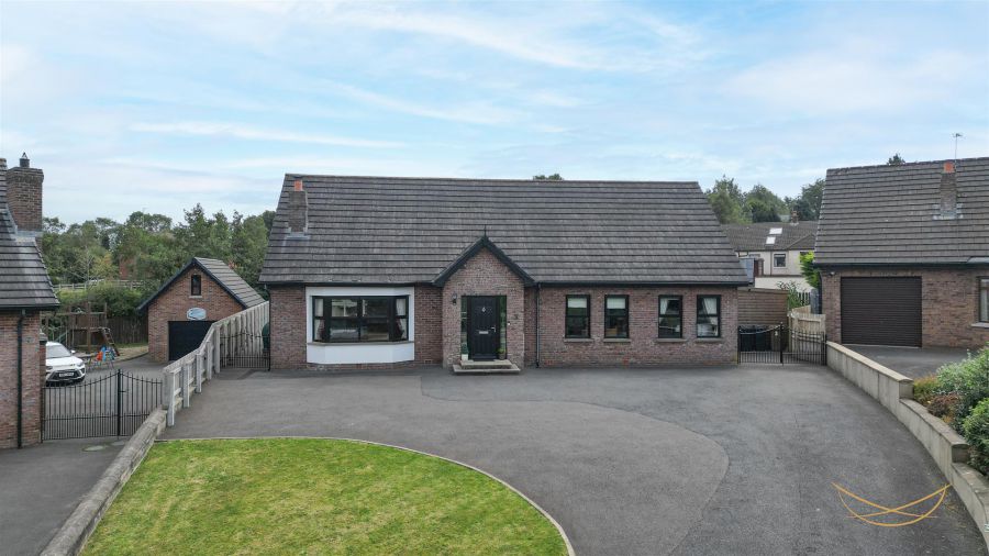 3 Clarke Lodge Mews,Newtownabbey, BT36 4PW