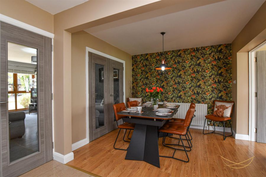 4 Burnet Close