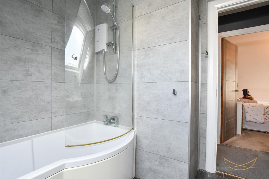 4 Burnet Close