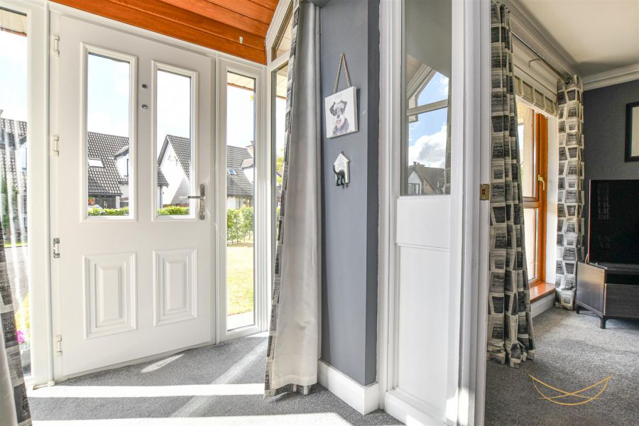4 Burnet Close