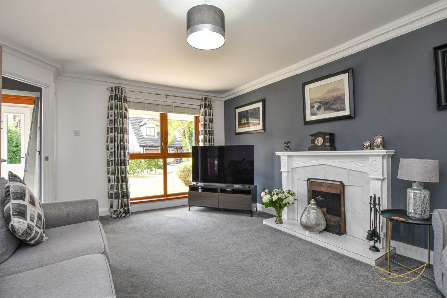 4 Burnet Close
