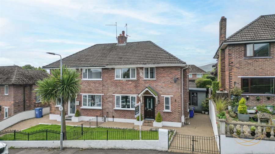 12 Duncoole Park