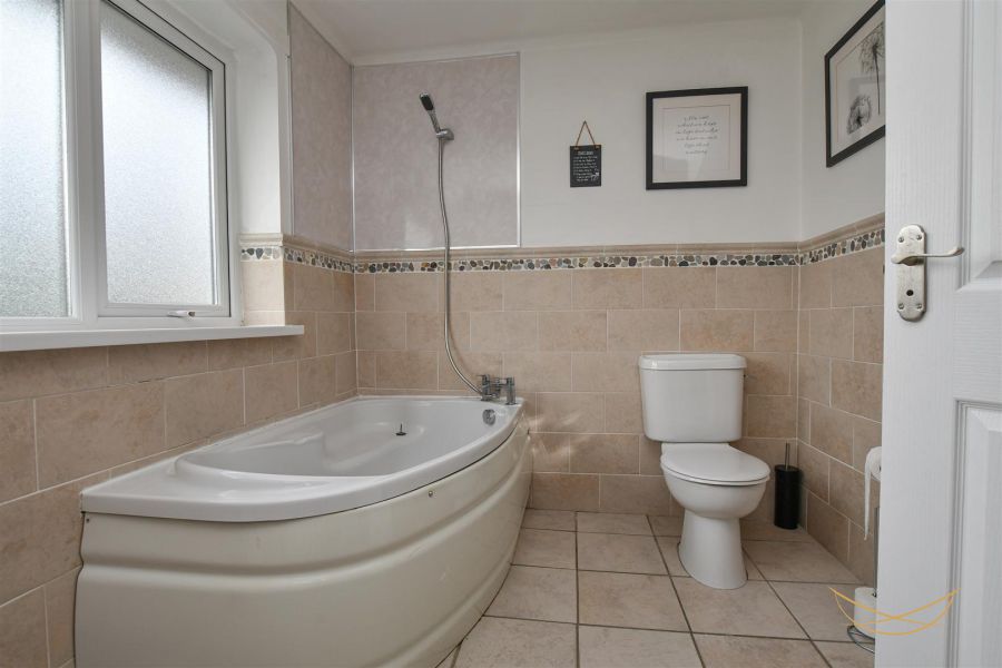 12 Duncoole Park