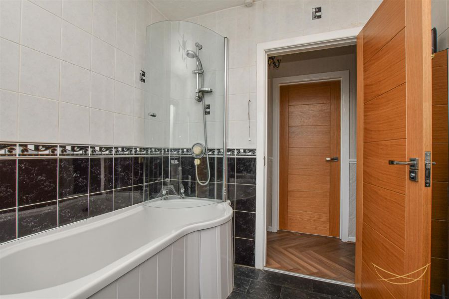 14 Ballycraigy Road South