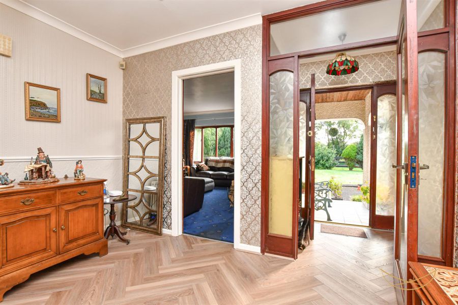 14 Ballycraigy Road South