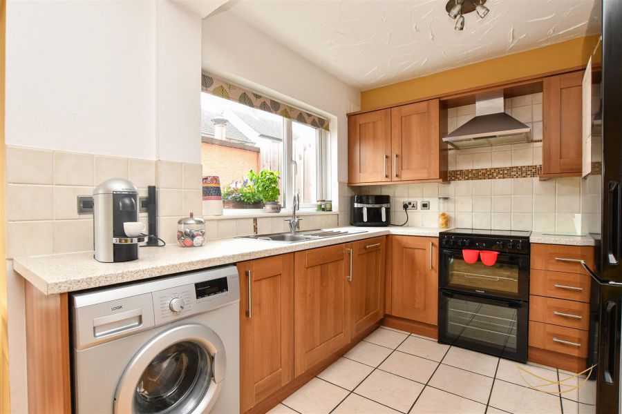 4 Wynthorpe Grove