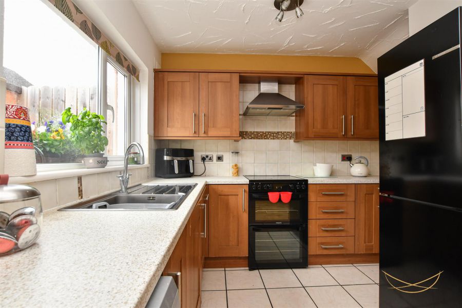 4 Wynthorpe Grove