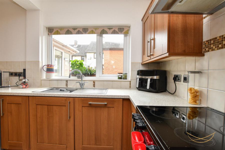 4 Wynthorpe Grove