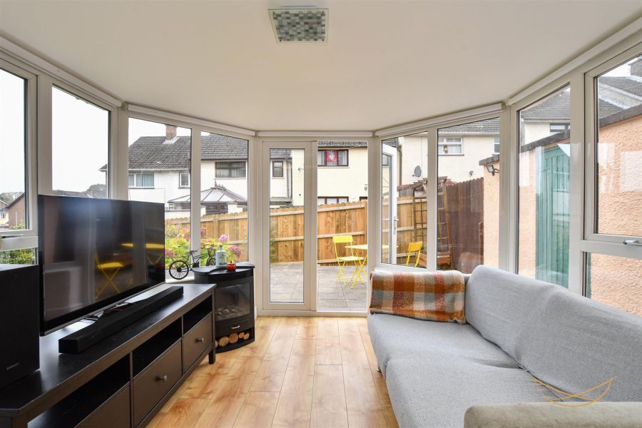 4 Wynthorpe Grove