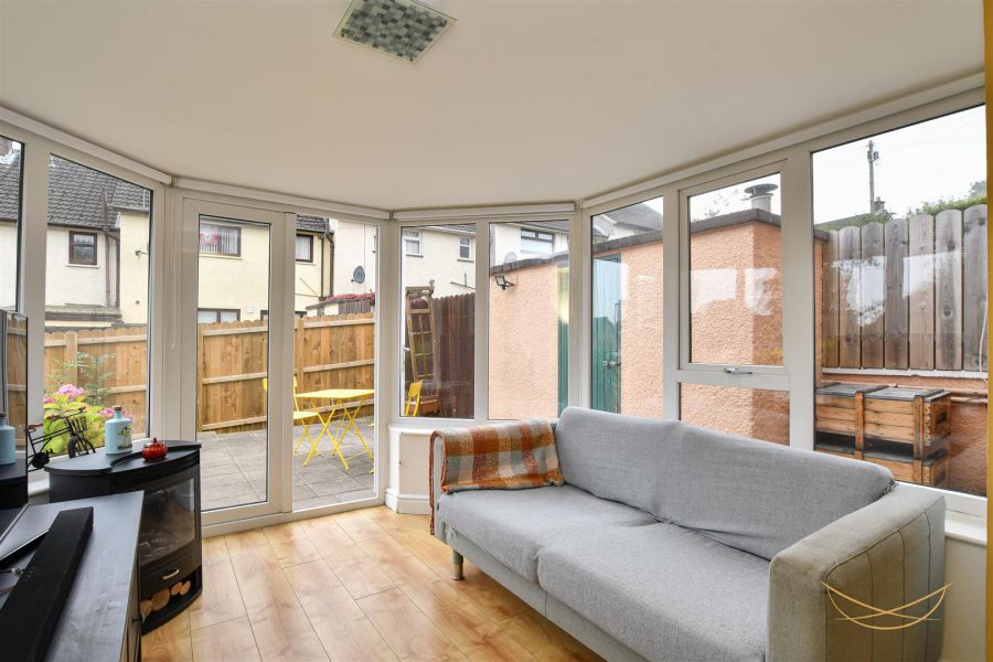 4 Wynthorpe Grove