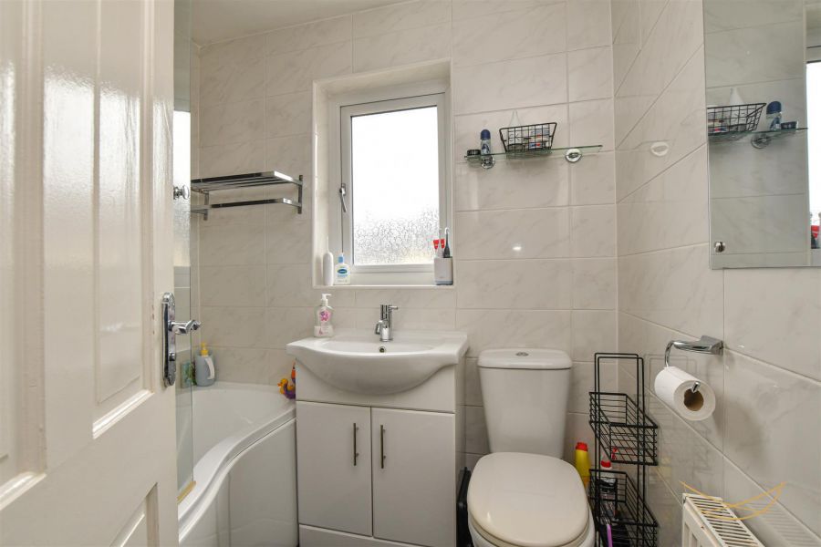 4 Wynthorpe Grove 4 Wynthorpe Grove