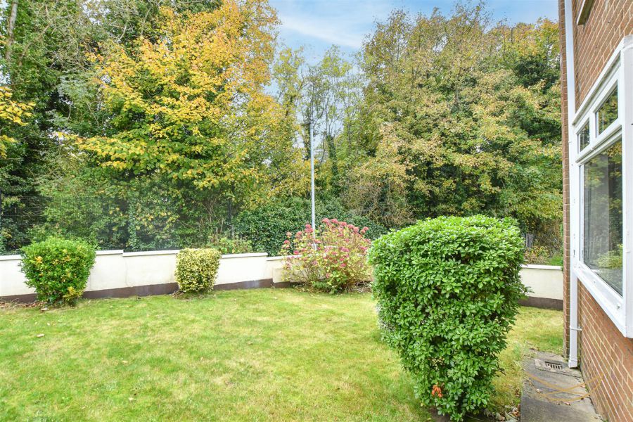 4 Wynthorpe Grove