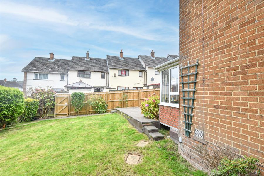 4 Wynthorpe Grove