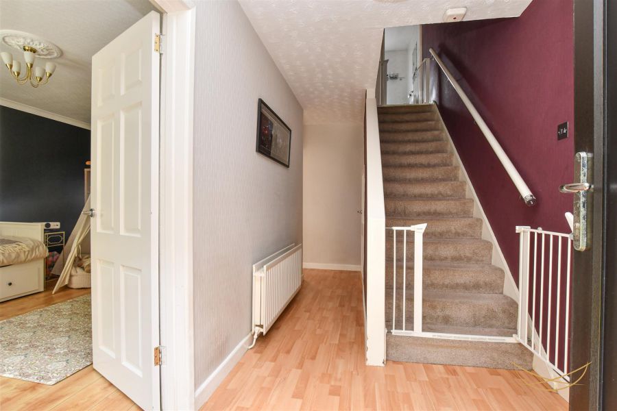 4 Wynthorpe Grove
