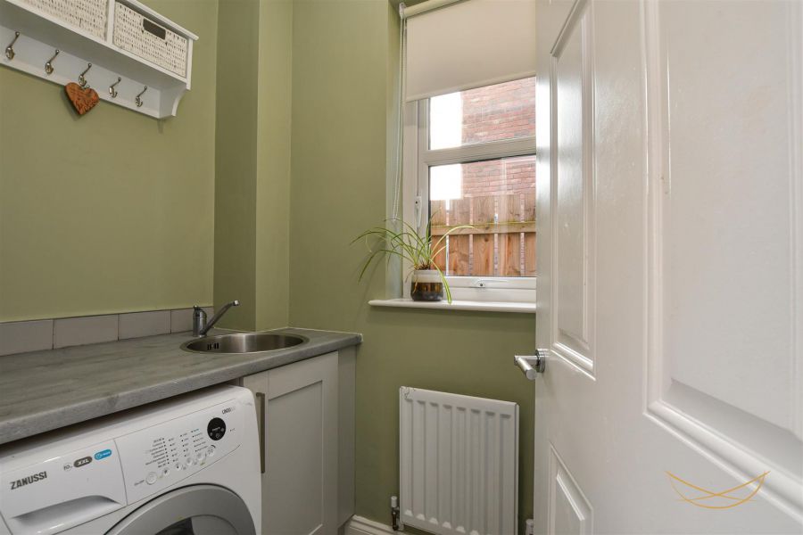 16 Hartley Hall Avenue