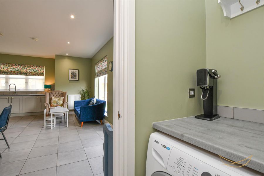 16 Hartley Hall Avenue