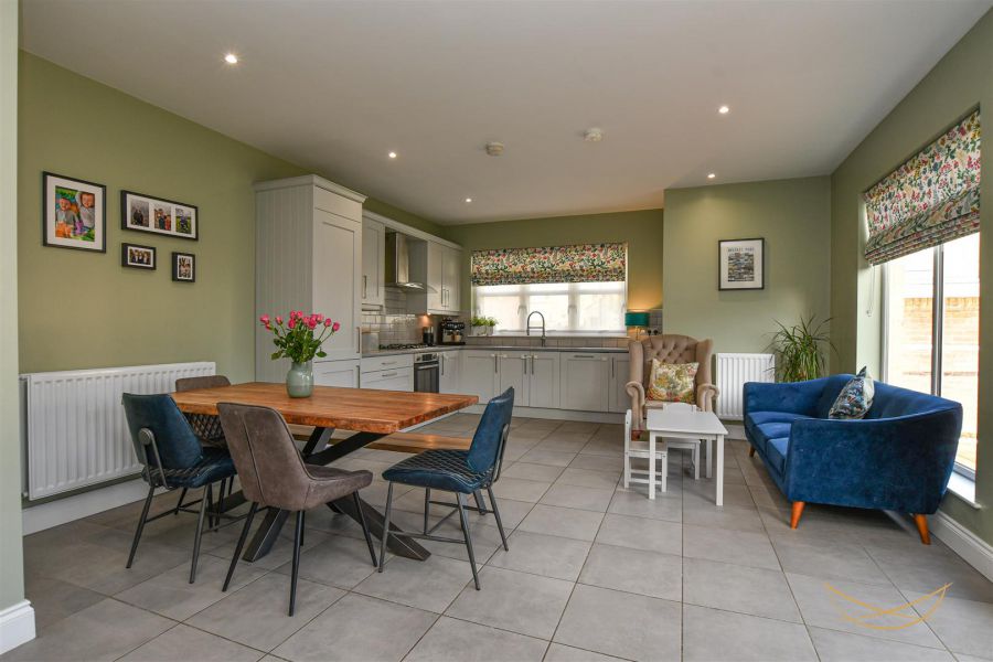 16 Hartley Hall Avenue 16 Hartley Hall Avenue