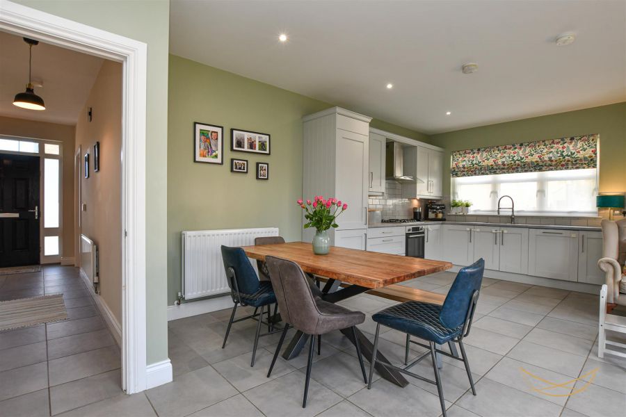 16 Hartley Hall Avenue