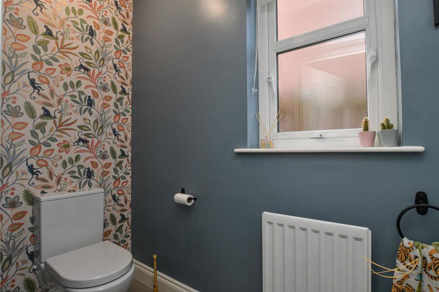 16 Hartley Hall Avenue