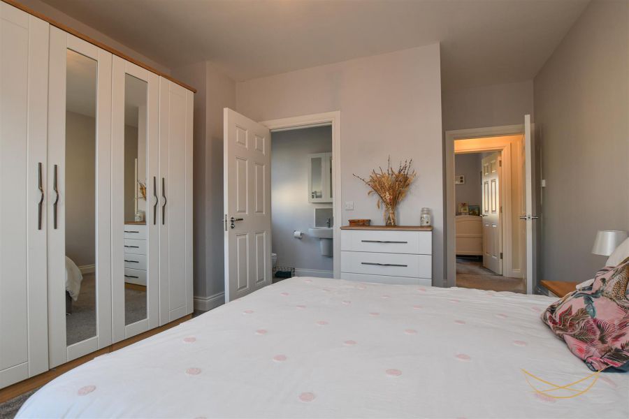 16 Hartley Hall Avenue