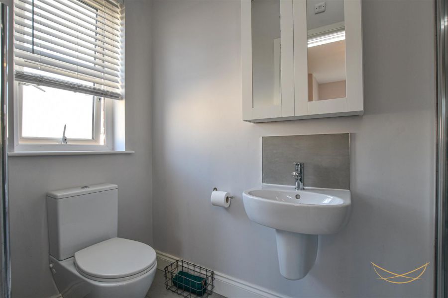 16 Hartley Hall Avenue