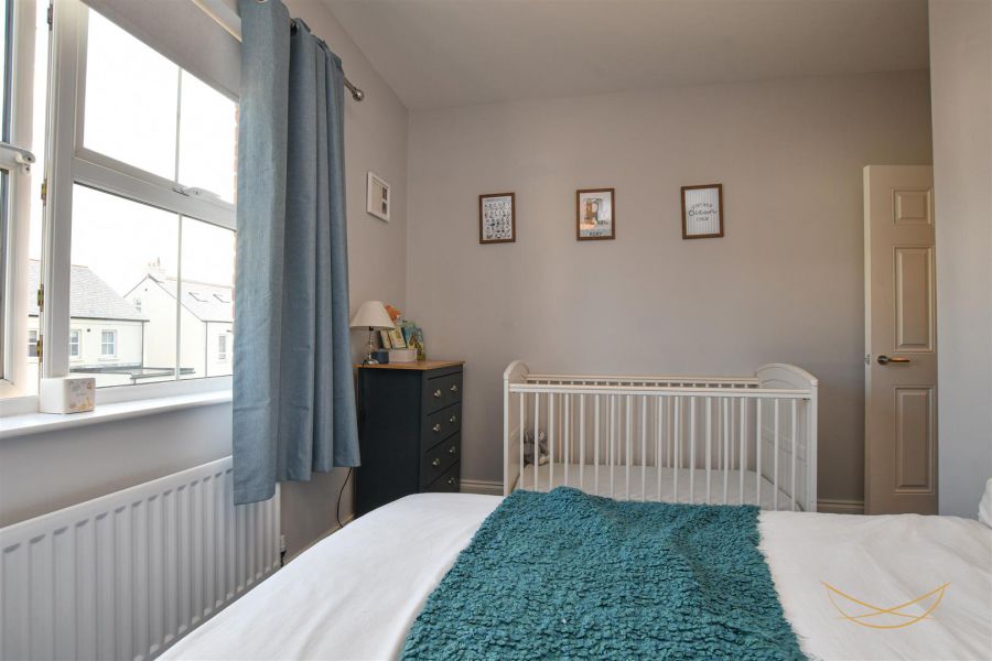 16 Hartley Hall Avenue