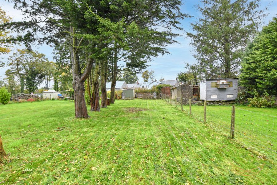 10 Russellstown Road