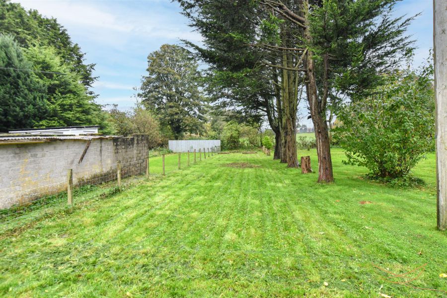 10 Russellstown Road