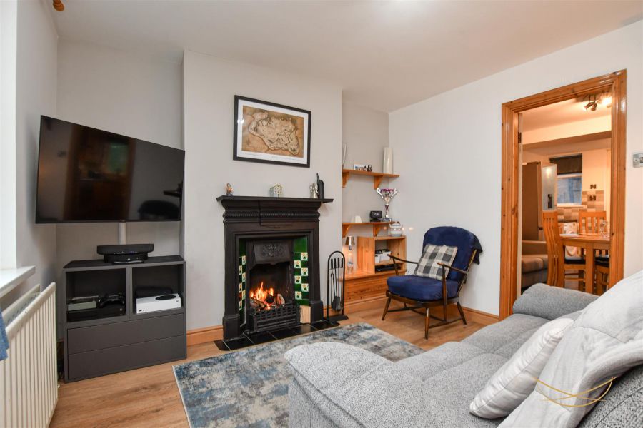 10 Russellstown Road