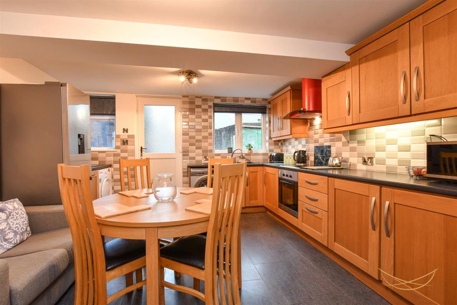 10 Russellstown Road