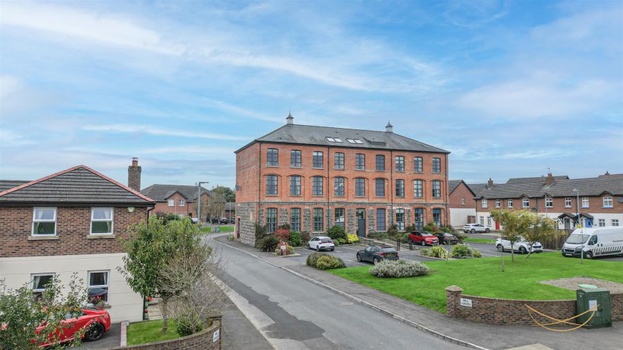 7 Mill Green