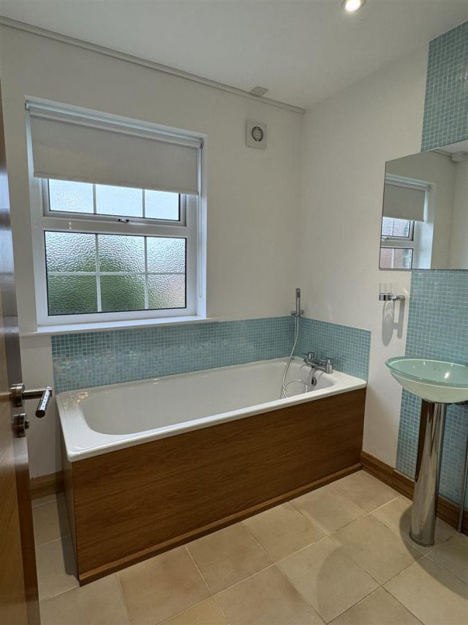 10 Hedgelea Road