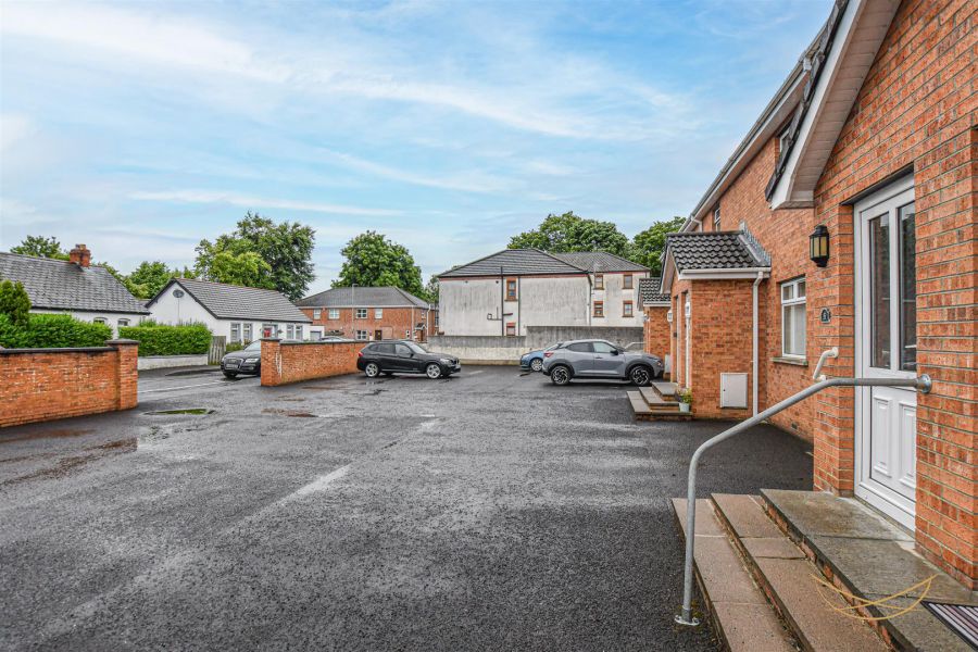 5 Abercorn Court