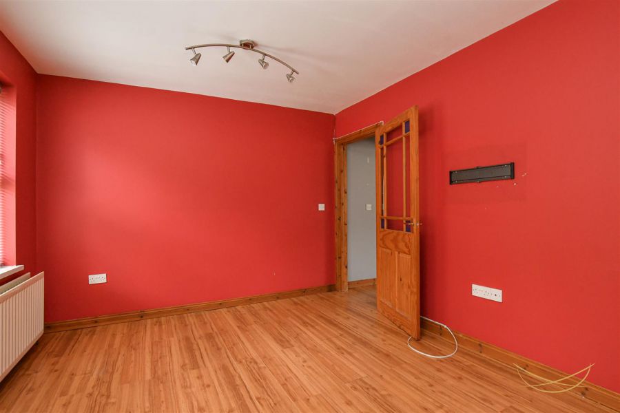 11 Glen Mews
