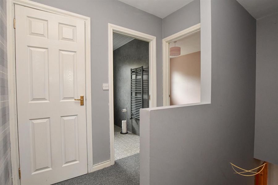11 Glen Mews