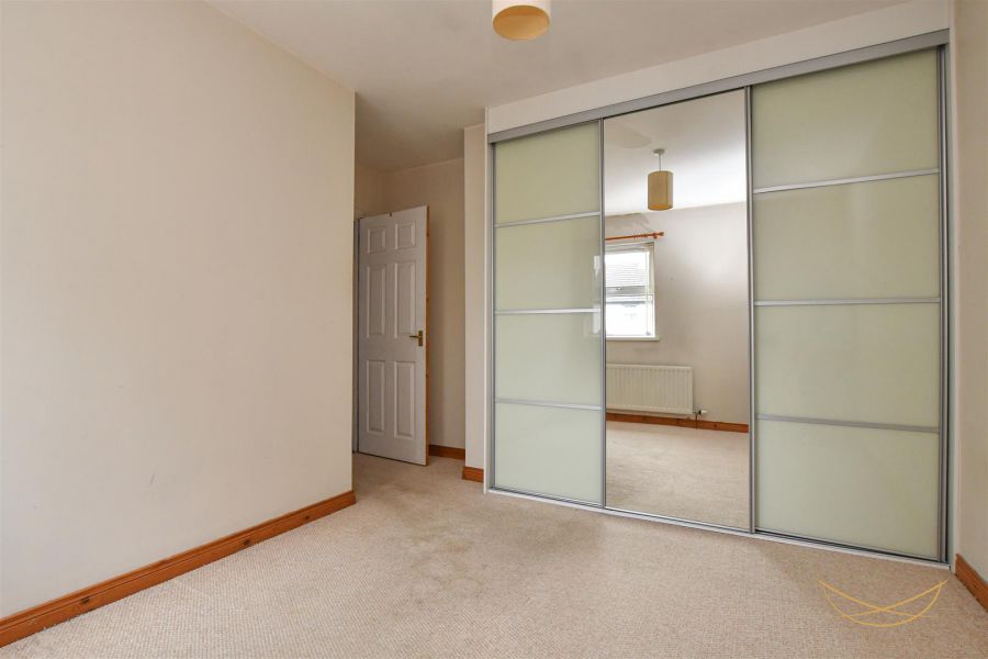 11 Glen Mews